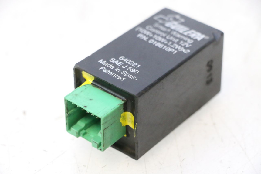photo de CENTRALE CLIGNOTANTE PIAGGIO MP3 500 (2011 - 2015) - Détail de la pièce