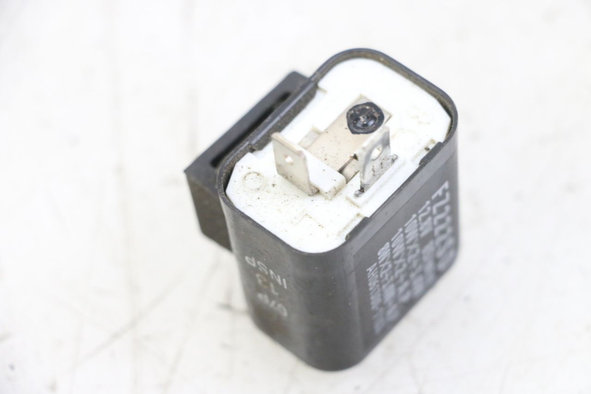 photo de CENTRALE CLIGNOTANTE YAMAHA NEOS NEO'S 4T 50 (2008 - 2016) - Zoom état d’usage