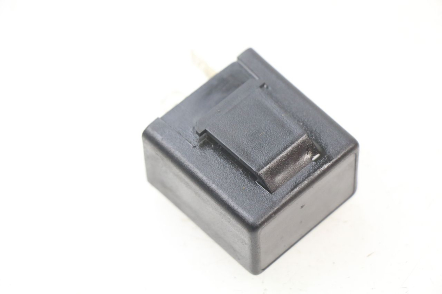 photo de CENTRALE CLIGNOTANTE PIAGGIO VESPA GTS IE ABS 300 (2016 - 2018)