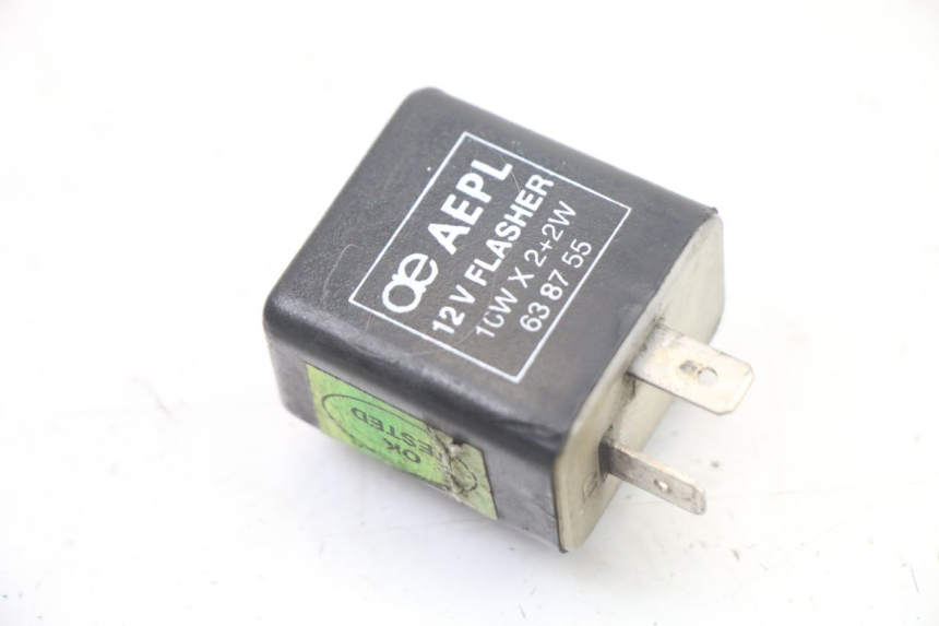 photo de CENTRALE CLIGNOTANTE PIAGGIO VESPA LX IE 125 (2010 - 2012)