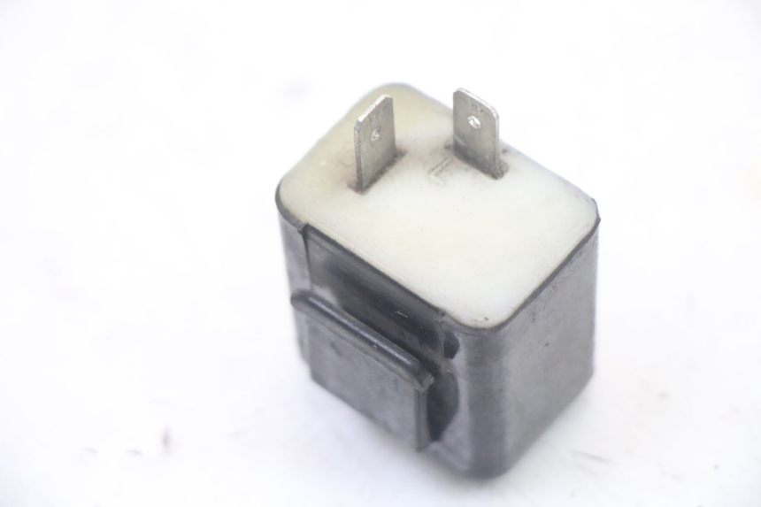 photo de CENTRALE CLIGNOTANTE PIAGGIO VESPA LX IE 125 (2010 - 2012)
