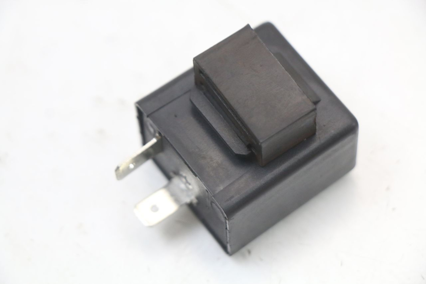 photo de CENTRALE CLIGNOTANTE PIAGGIO VESPA PRIMAVERA 4T 50 (2021 - 2024)
