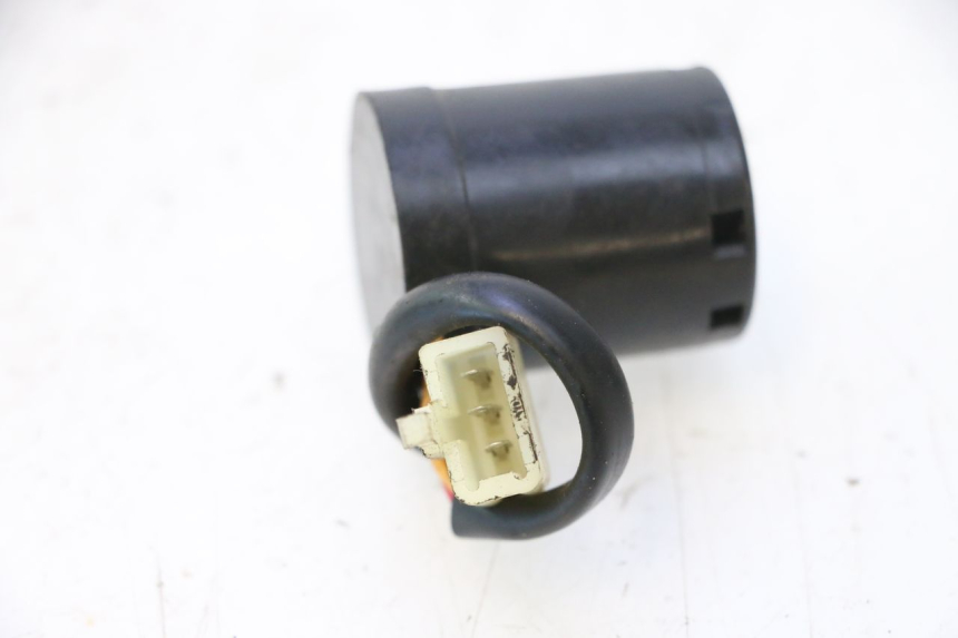 photo de CENTRALE CLIGNOTANTE KEEWAY RY6 2T 50 (2011 - 2019) - Zoom état d’usage
