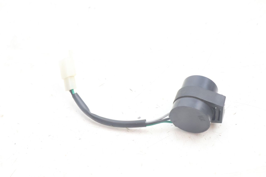 photo de CENTRALE CLIGNOTANTE JM MOTORS SANTANA EVO 50 (2024 - 2026) - Autre angle de vue