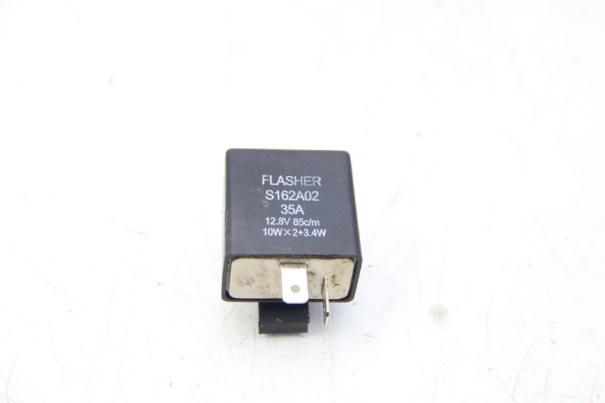 photo de CENTRALE CLIGNOTANTE SYM WOLF SB 125 (2011 - 2018)