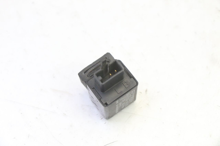 photo de CENTRALE CLIGNOTANTE YAMAHA TDM ABS 900 (2002 - 2014)