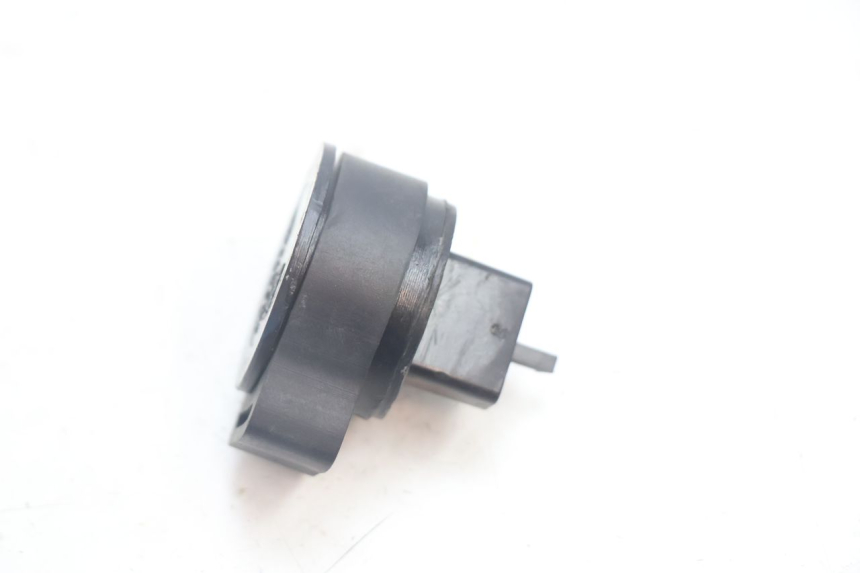 photo de CENTRALE CLIGNOTANTE PEUGEOT TREKKER TKR 50 (2005 - 2014) - Détail de la pièce