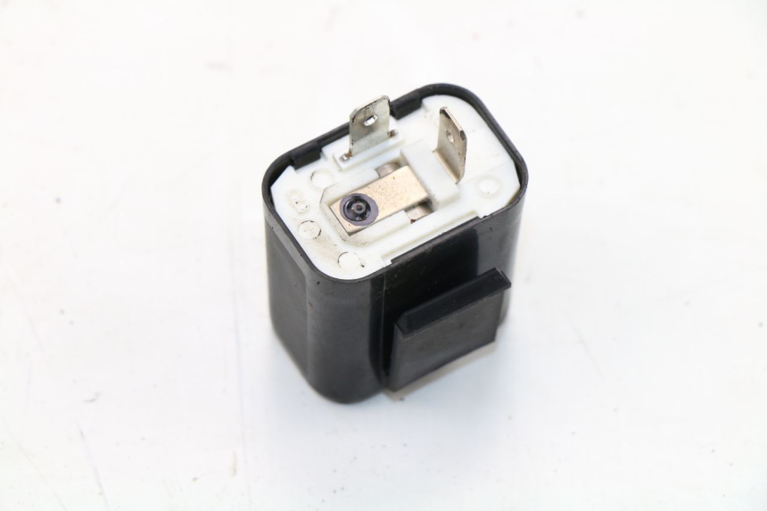 photo de CENTRALE CLIGNOTANTE YAMAHA TRICITY 125 (2012 - 2016)