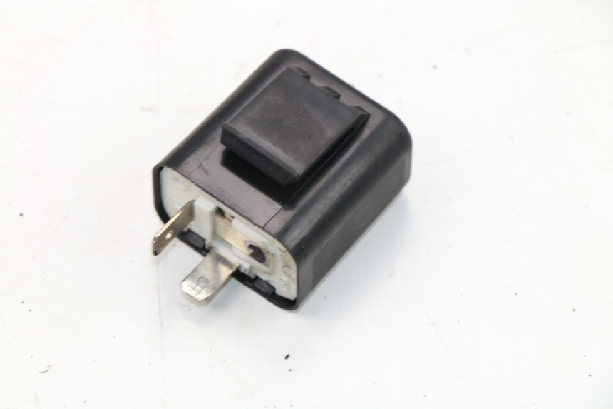photo de CENTRALE CLIGNOTANTE YAMAHA TRICITY 125 (2012 - 2016)