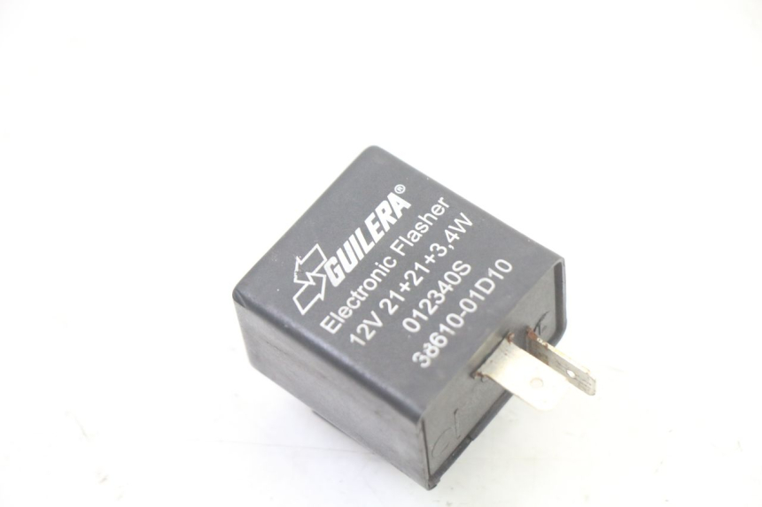 photo de CENTRALE CLIGNOTANTE SUZUKI UH BURGMAN 125 (2002 - 2006)