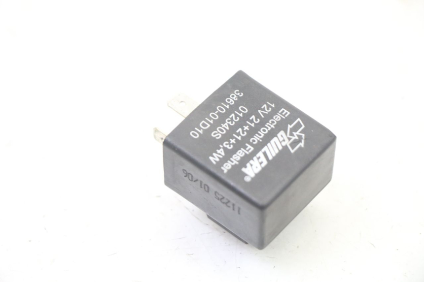 photo de CENTRALE CLIGNOTANTE SUZUKI UH BURGMAN 125 (2002 - 2006)