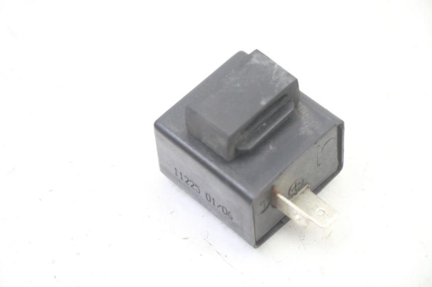 photo de CENTRALE CLIGNOTANTE SUZUKI UH BURGMAN 125 (2002 - 2006)