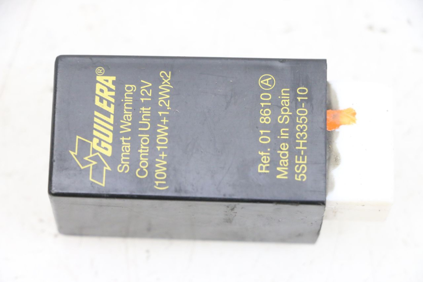 photo de CENTRALE CLIGNOTANTE YAMAHA XMAX X-MAX 125 (2006 - 2009) - Vue principale