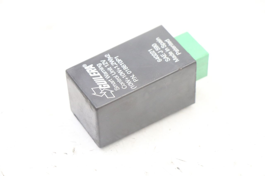 photo de CENTRALE CLIGNOTANTE PIAGGIO XEVO - X EVO 125 (2007 - 2016) - Détail de la pièce