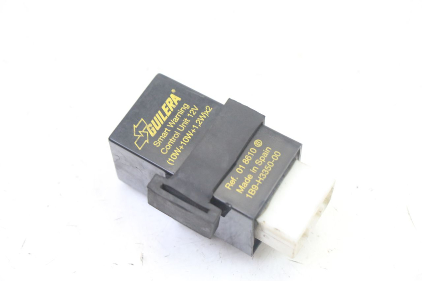 photo de CENTRALE CLIGNOTANTE YAMAHA XMAX X-MAX 125 (2006 - 2009)