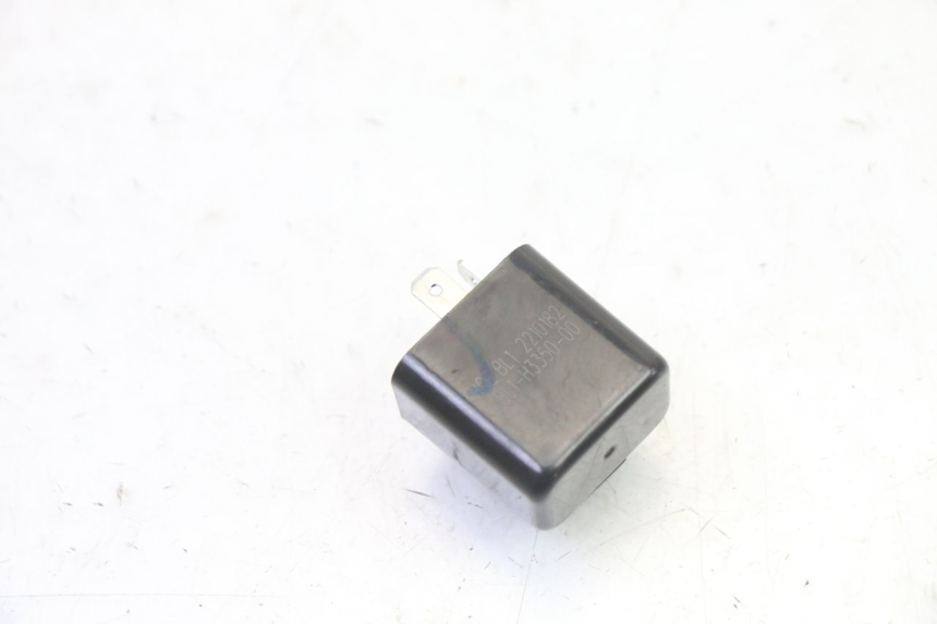 photo de CENTRALE CLIGNOTANTE YAMAHA XMAX X-MAX 125 (2021 - 2025)