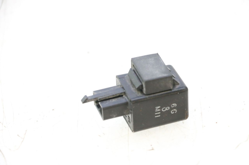 photo de CENTRALE CLIGNOTANTE YAMAHA XP T-MAX ABS 500 (2005 - 2005) - Détail de la pièce