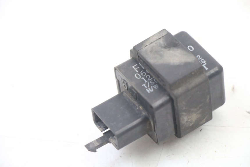 photo de CENTRALE CLIGNOTANTE YAMAHA FZS FAZER 600 (2001 - 2003)