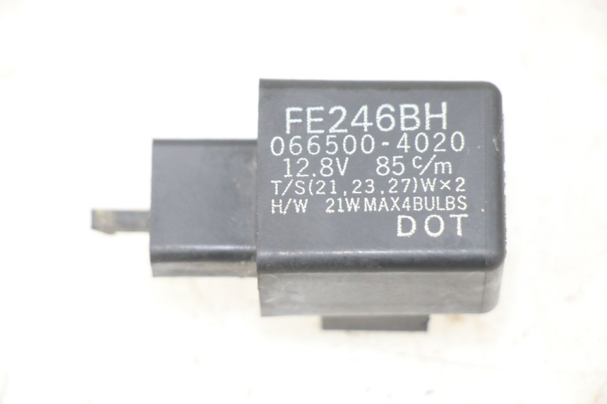 photo de CENTRALE CLIGNOTANTE YAMAHA XJN DIVERSION 600 (2000 - 2003)