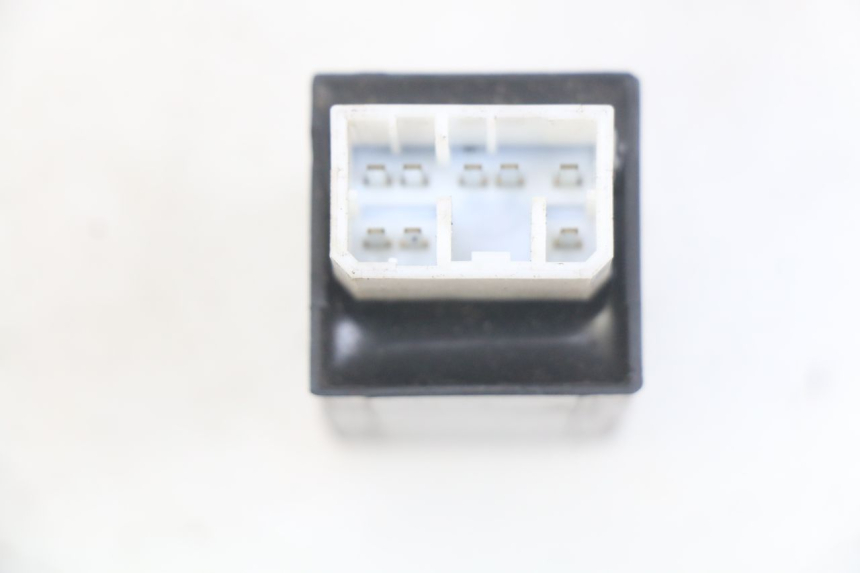 photo de CENTRALE CLIGNOTANTE YAMAHA YP MAJESTY 125 (2007 - 2010)