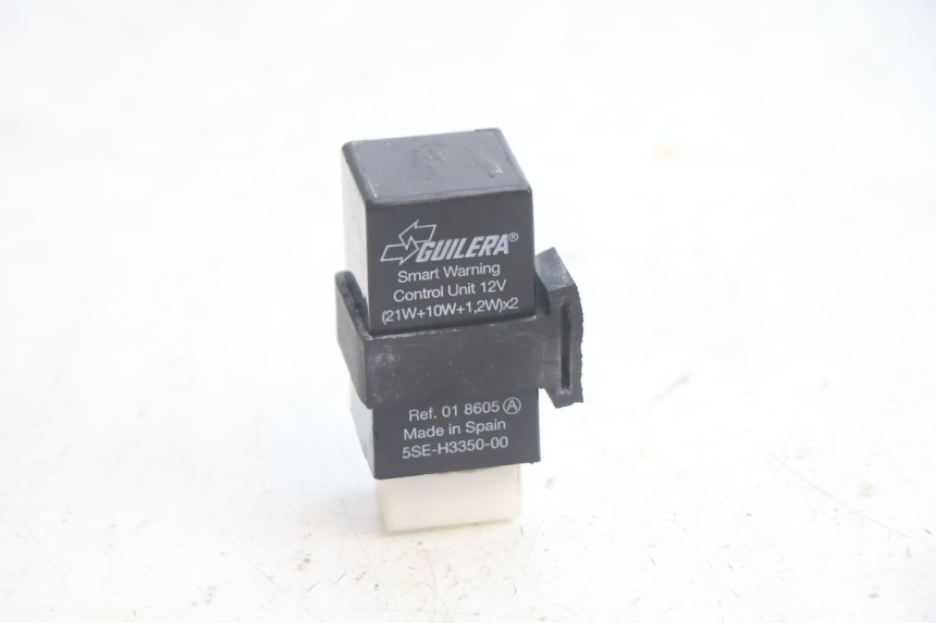 photo de CENTRALE CLIGNOTANTE YAMAHA YP MAJESTY 125 (2002 - 2006) - Vue principale