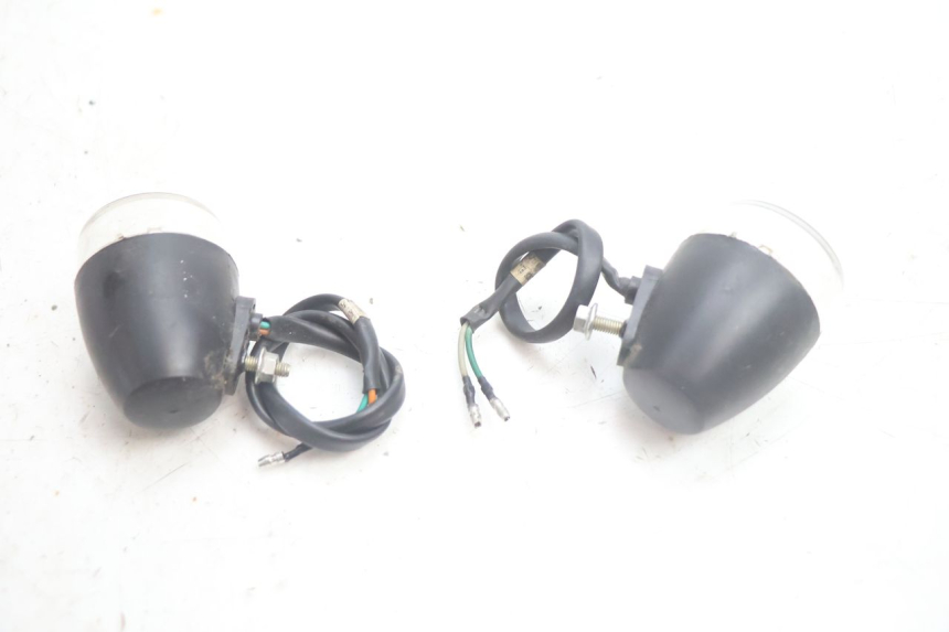 photo de CLIGNOTANT ARRIERE KYMCO AGILITY 4T 50 (2018 - 2022) - Points de fixation