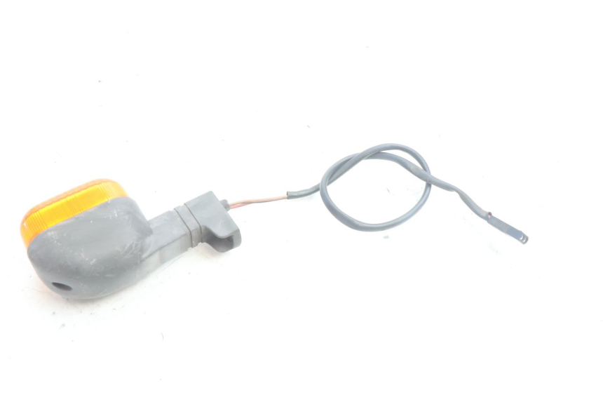 photo de CLIGNOTANT ARRIERE DROIT BMW C1 125 (2000 - 2003) - Zoom état d’usage