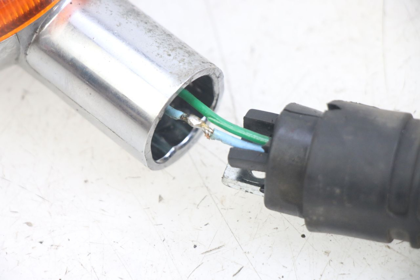 photo de CLIGNOTANT ARRIERE DROIT HONDA CA REBEL 125 (1995 - 2001) - Marquages et références