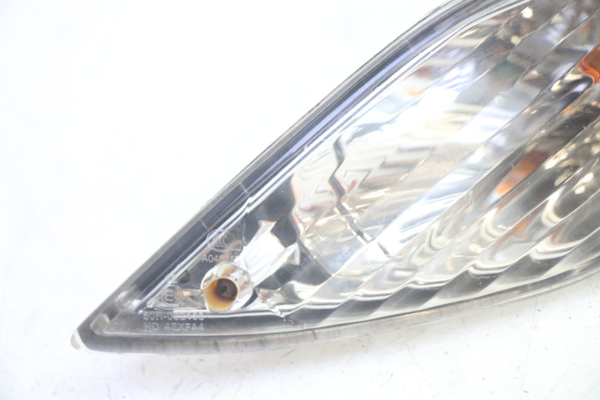 photo de CLIGNOTANT ARRIERE DROIT SYM FIDDLE 3 III 125 (2014 - 2020) - Détail de la pièce