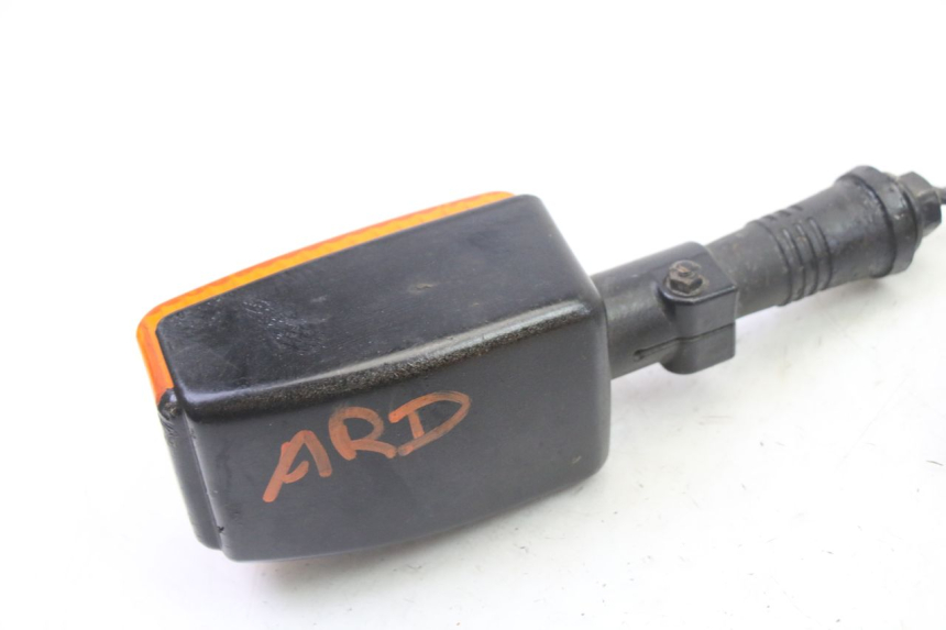 photo de CLIGNOTANT ARRIERE DROIT YAMAHA FJ 36Y 1100 (1984 - 1985)