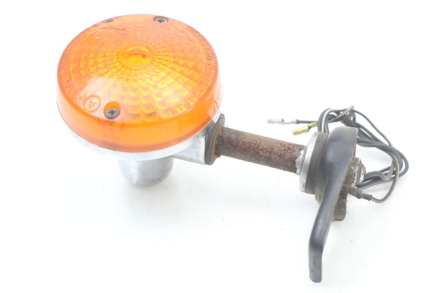 photo de CLIGNOTANT ARRIERE DROIT SUZUKI GN 125 (1997 - 2000)