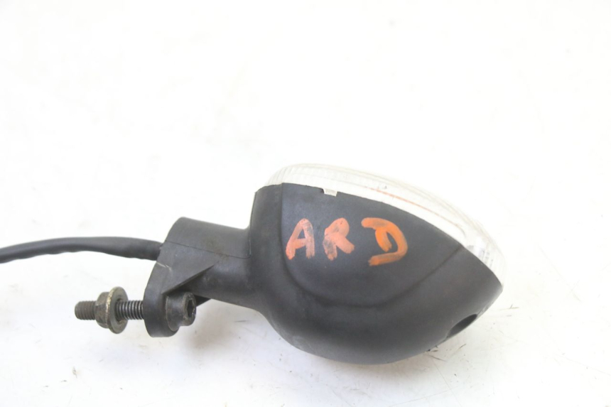 photo de CLIGNOTANT ARRIERE DROIT PIAGGIO NRG POWER PUREJET 50 (2018 - 2021)