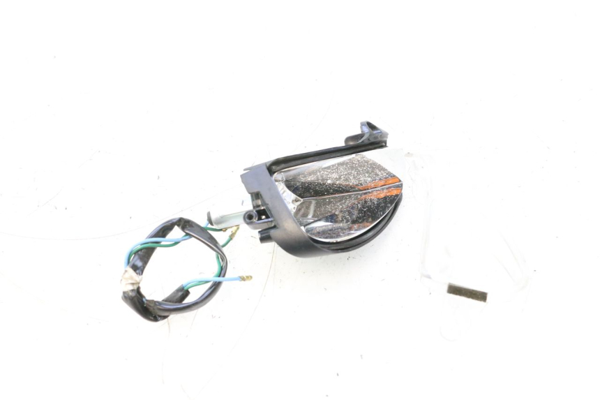photo de CLIGNOTANT ARRIERE DROIT HONDA PCX (JF28) 125 (2009 - 2011) - Vue d’ensemble