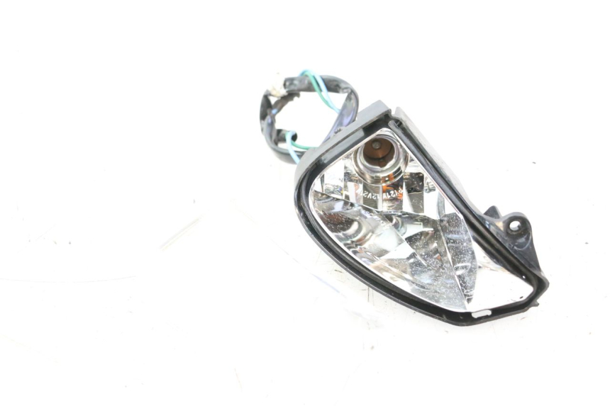 photo de CLIGNOTANT ARRIERE DROIT HONDA PCX (JF28) 125 (2009 - 2011) - État de surface