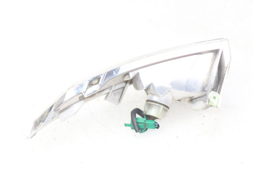 photo de CLIGNOTANT ARRIERE DROIT PEUGEOT GEOPOLIS 400 (2007 - 2013)