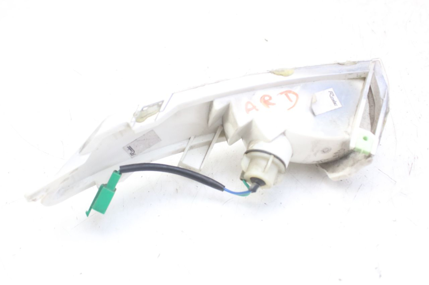 photo de CLIGNOTANT ARRIERE DROIT PEUGEOT GEOPOLIS RS 125 (2007 - 2009)