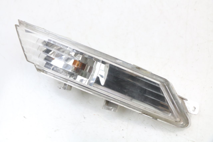 photo de CLIGNOTANT ARRIERE DROIT PEUGEOT GEOPOLIS RS 125 (2007 - 2009)