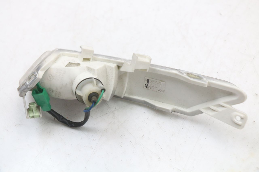 photo de CLIGNOTANT ARRIERE DROIT PEUGEOT GEOPOLIS RS 125 (2007 - 2009)