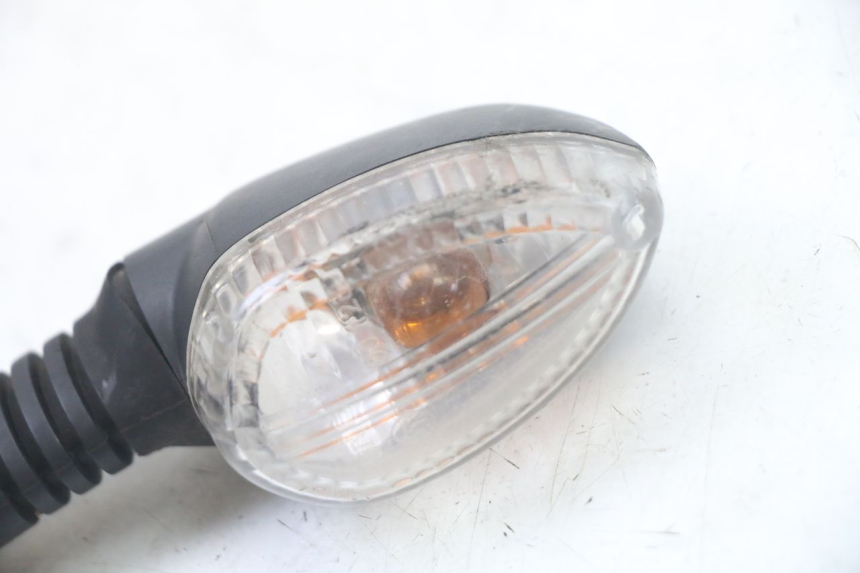 photo de CLIGNOTANT ARRIERE DROIT PIAGGIO MP3 LT 400 (2007 - 2012)
