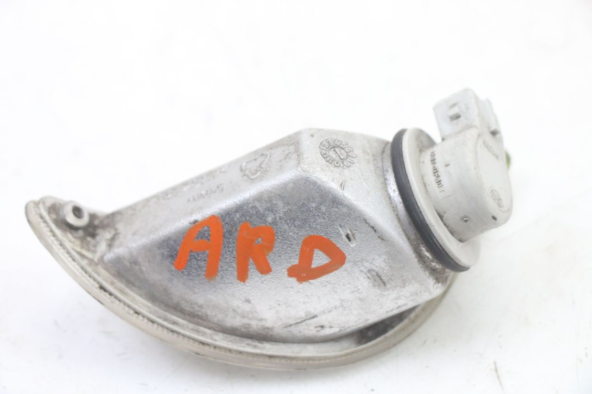 photo de CLIGNOTANT ARRIERE DROIT PIAGGIO VESPA LX IE 125 (2010 - 2012)