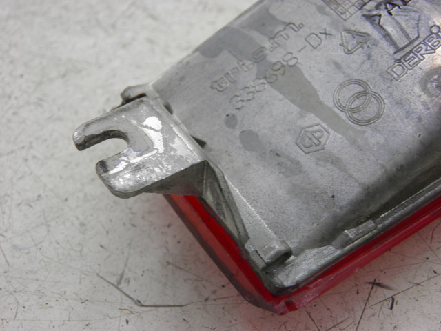 photo de CLIGNOTANT ARRIERE DROIT PIAGGIO X8 125 (2004 - 2007)