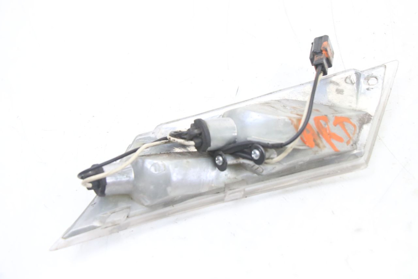 photo de CLIGNOTANT ARRIERE DROIT PIAGGIO ZIP 2T 50 (2009 - 2019)