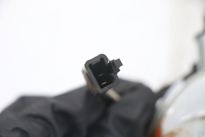 photo de CLIGNOTANT ARRIERE DROIT PIAGGIO ZIP 2T 50 (2009 - 2019)
