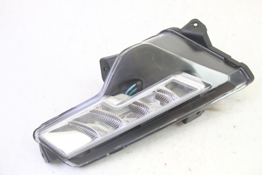 photo de CLIGNOTANT ARRIERE DROIT EFUN PUSA 1 - Vue principale