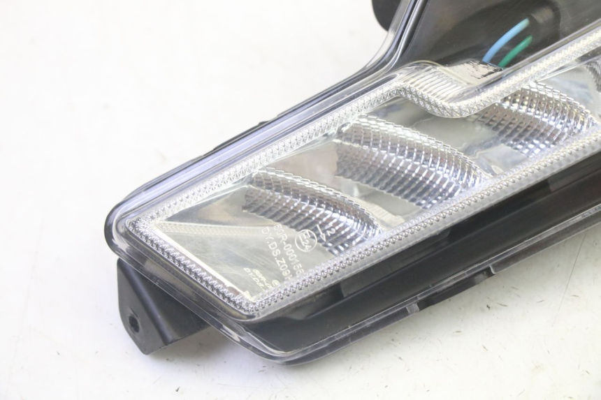 photo de CLIGNOTANT ARRIERE DROIT EFUN PUSA 1 - Détail de la pièce