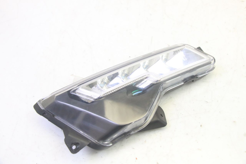 photo de CLIGNOTANT ARRIERE DROIT EFUN PUSA 1 - Autre angle de vue