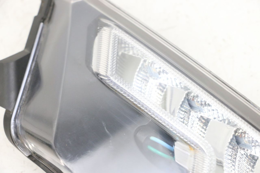 photo de CLIGNOTANT ARRIERE DROIT EFUN PUSA 1 - Détail de la pièce