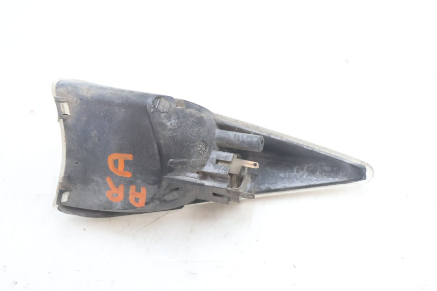 photo de CLIGNOTANT ARRIERE DROIT PEUGEOT SPEEDFIGHT 2 AC 50 (2000 - 2009) - Autre angle de vue