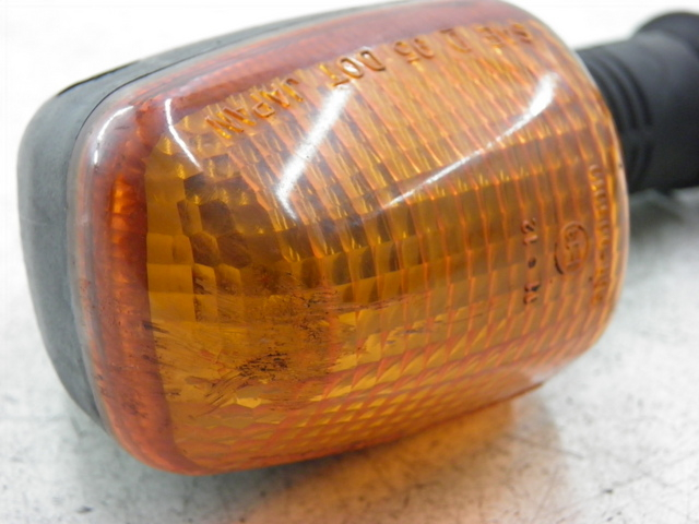 photo de CLIGNOTANT ARRIERE DROIT SUZUKI GS GSE 500 (2001 - 2003)