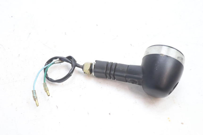 photo de CLIGNOTANT ARRIERE DROIT DAELIM VJ ROADWIN 125 (2004 - 2007) - Autre angle de vue